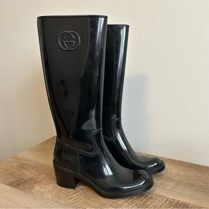Gucci Devendra Rubber Low Heel Boot